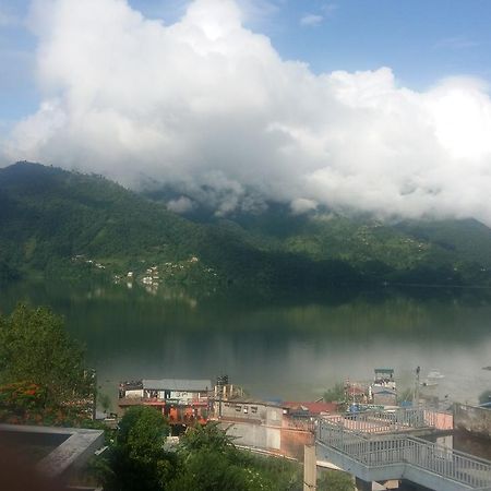 Hotel Bhadrakali Pokhara Inn Bagian luar foto
