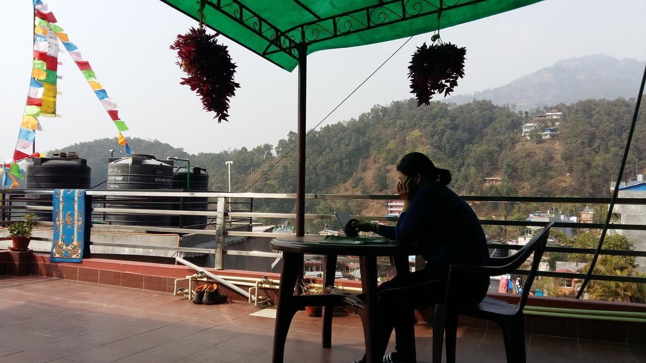 Hotel Bhadrakali Pokhara Inn Bagian luar foto