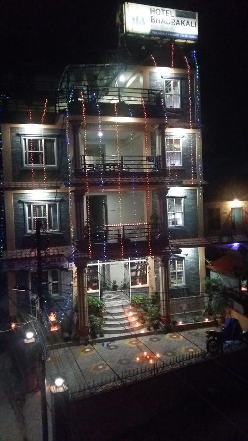 Hotel Bhadrakali Pokhara Inn Bagian luar foto