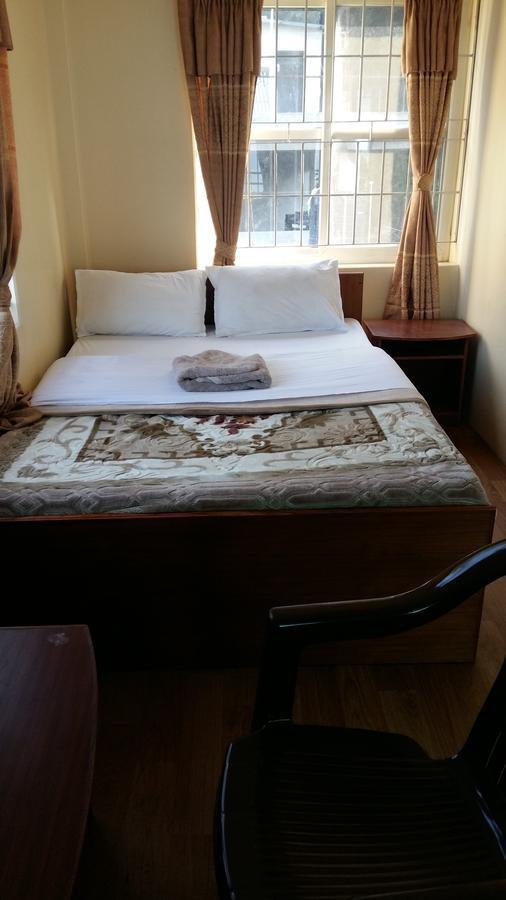 Hotel Bhadrakali Pokhara Inn Bagian luar foto