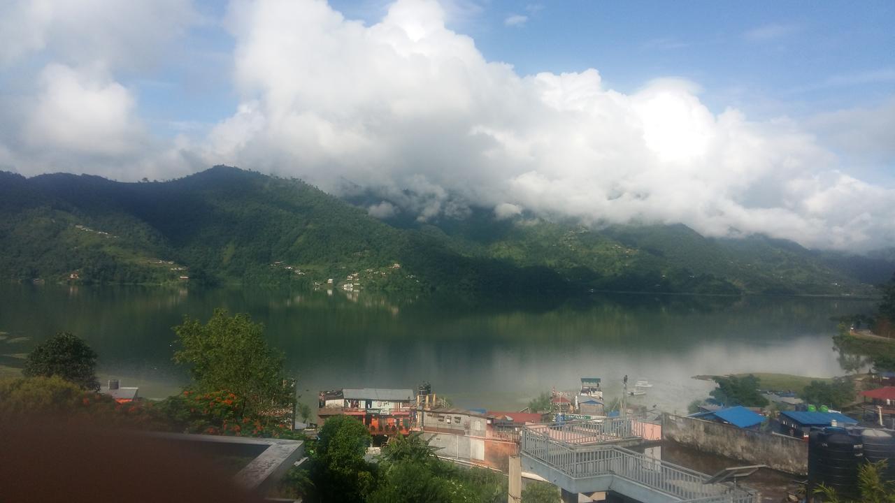 Hotel Bhadrakali Pokhara Inn Bagian luar foto