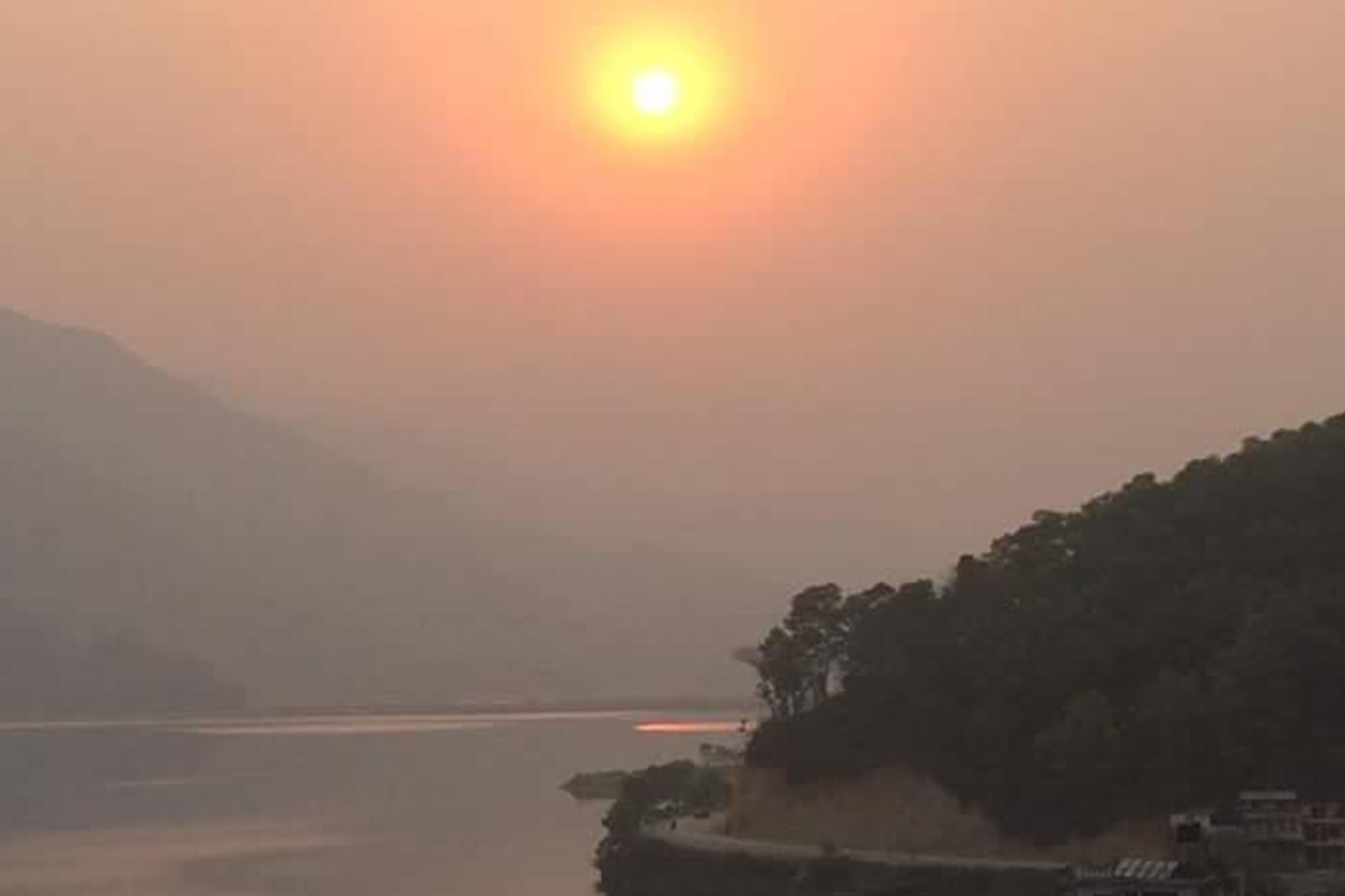 Hotel Bhadrakali Pokhara Inn Bagian luar foto