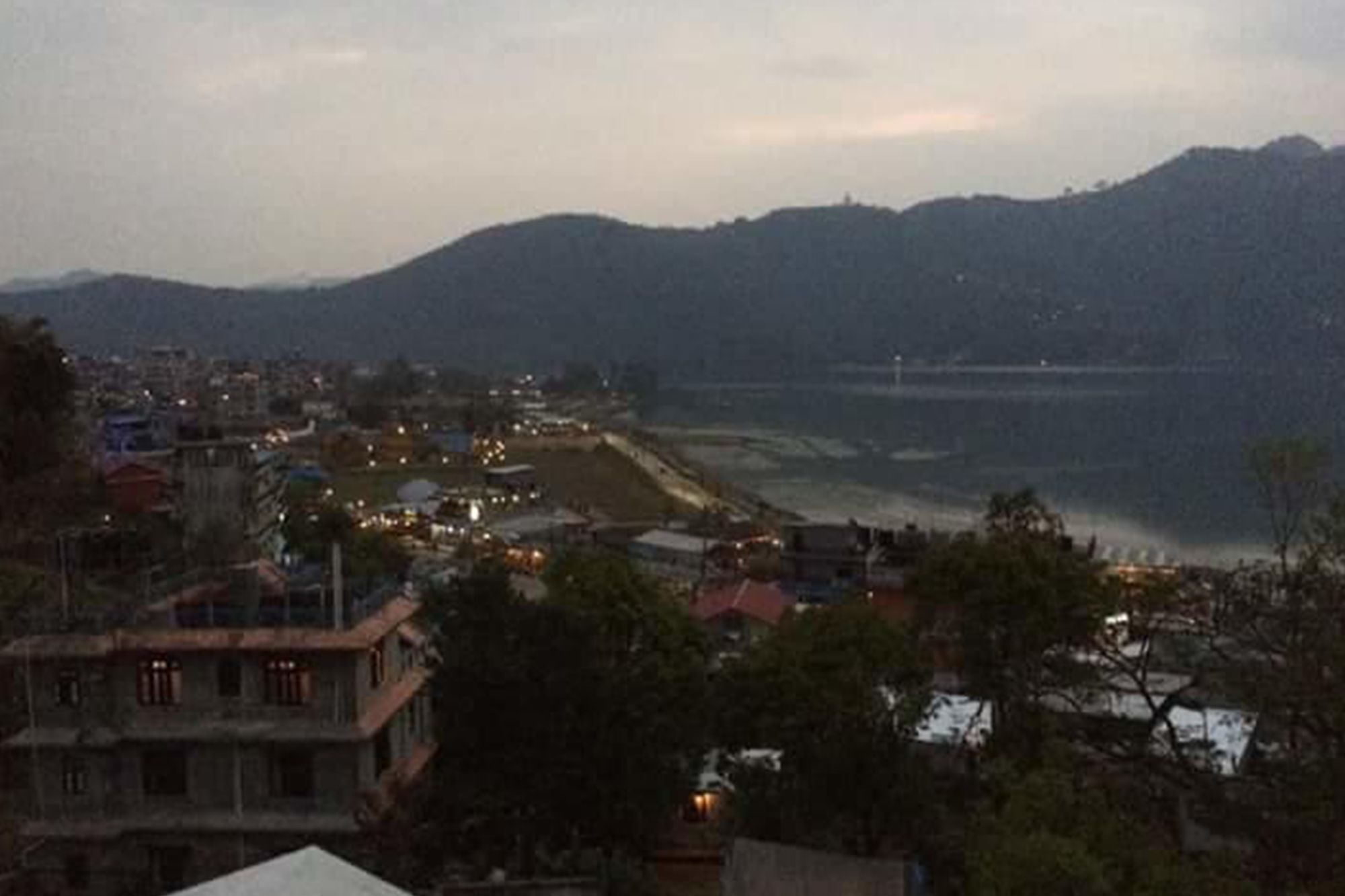Hotel Bhadrakali Pokhara Inn Bagian luar foto