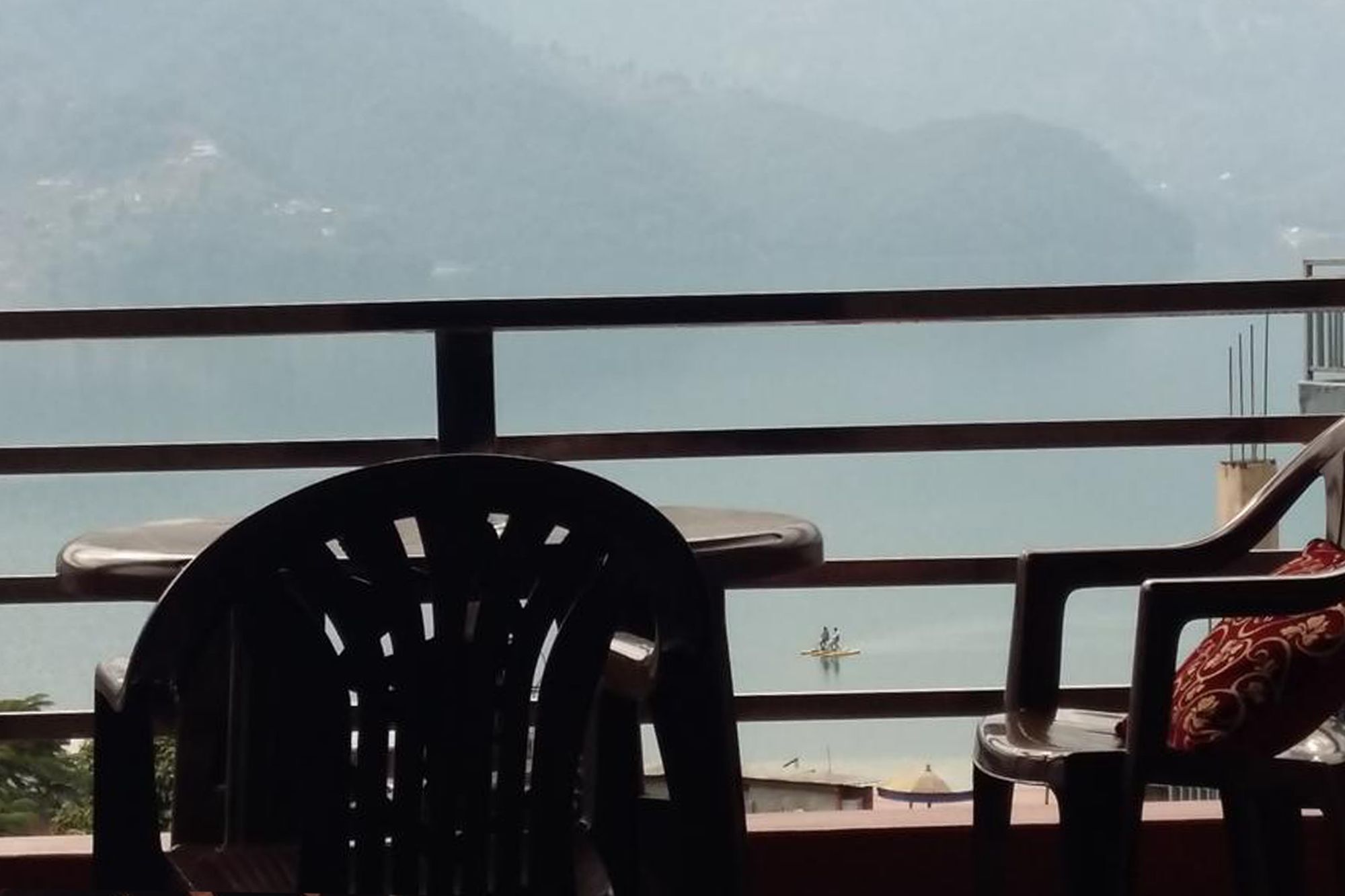 Hotel Bhadrakali Pokhara Inn Bagian luar foto